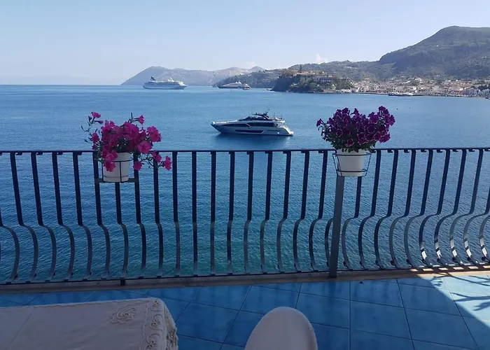 Alta Marea Oda ve Kahvaltı 4*