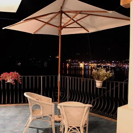 Alta Marea Bed & Breakfast 3*