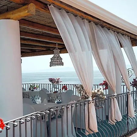 Bed & Breakfast Alta Marea 4*