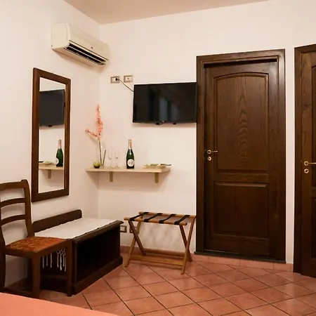 Alta Marea Bed & Breakfast 4*