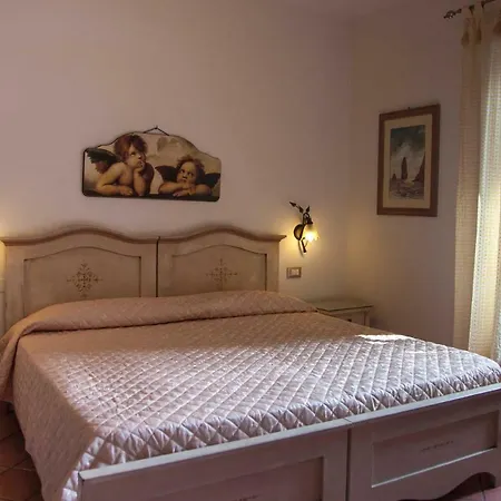 לינה וארוחת בוקר Alta Marea ליפארי