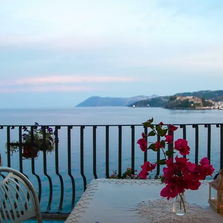 Alta Marea לינה וארוחת בוקר ליפארי